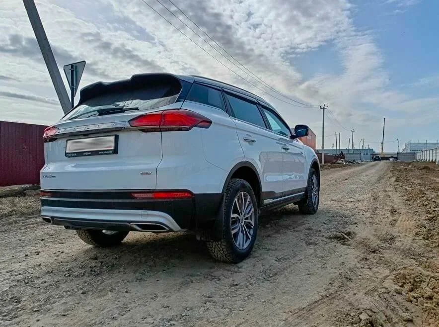 Geely Atlas Pro аренда